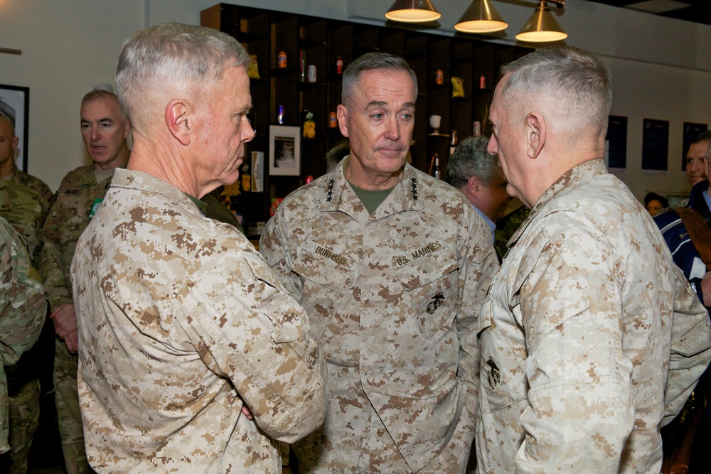 DVIDS - Images - Commandant of the Marine Corps [Image 8 of 23]