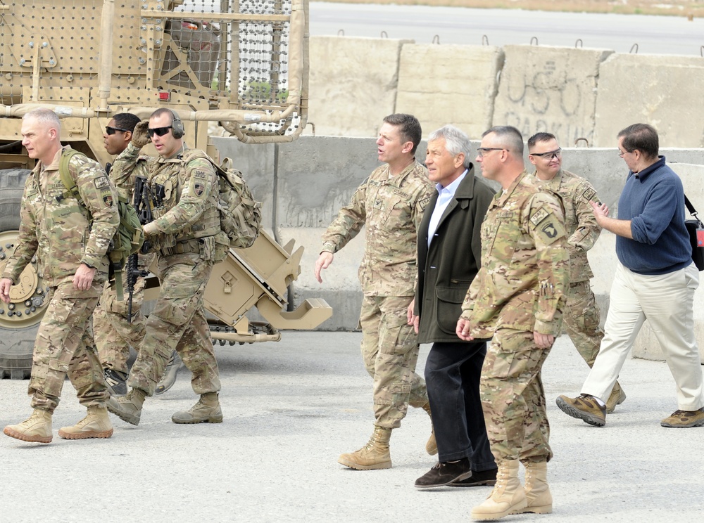 Secretary of defense visits Jalalabad Airfield, Afghanistan