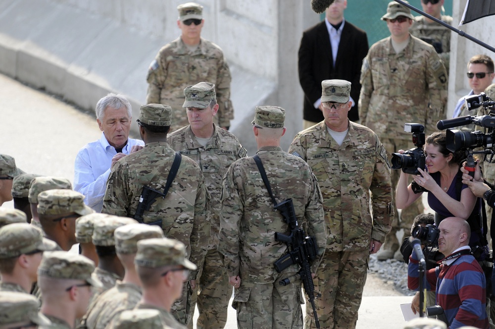 Secretary of defense visits Jalalabad Airfield, Afghanistan