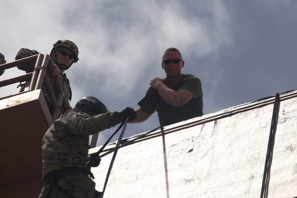 Infantry Marines on Guam master fast-rope and rappel