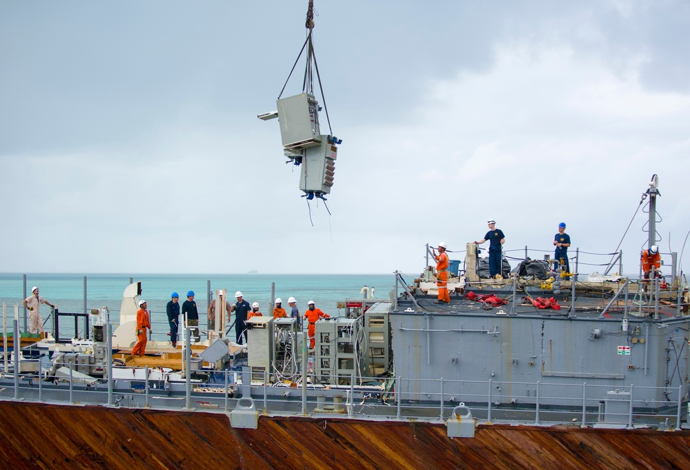 USS Guardian salvage operations