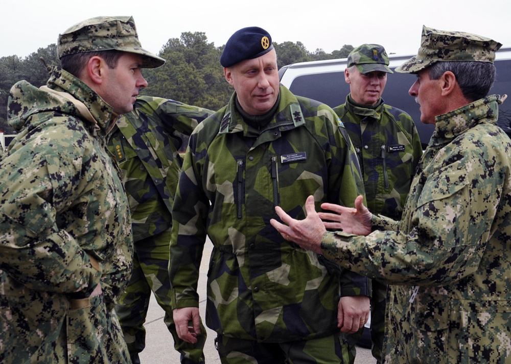 Swedish navy visits Riverine Squadron and Navy EOD unit