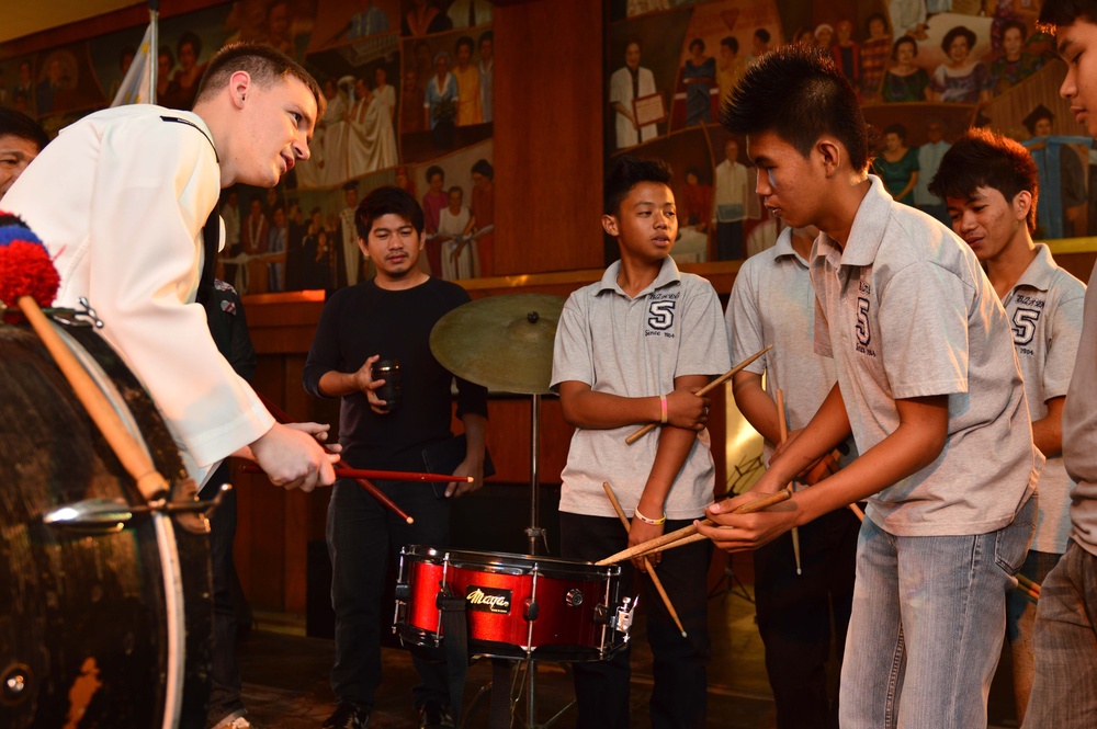 US 7th Fleet Band visit