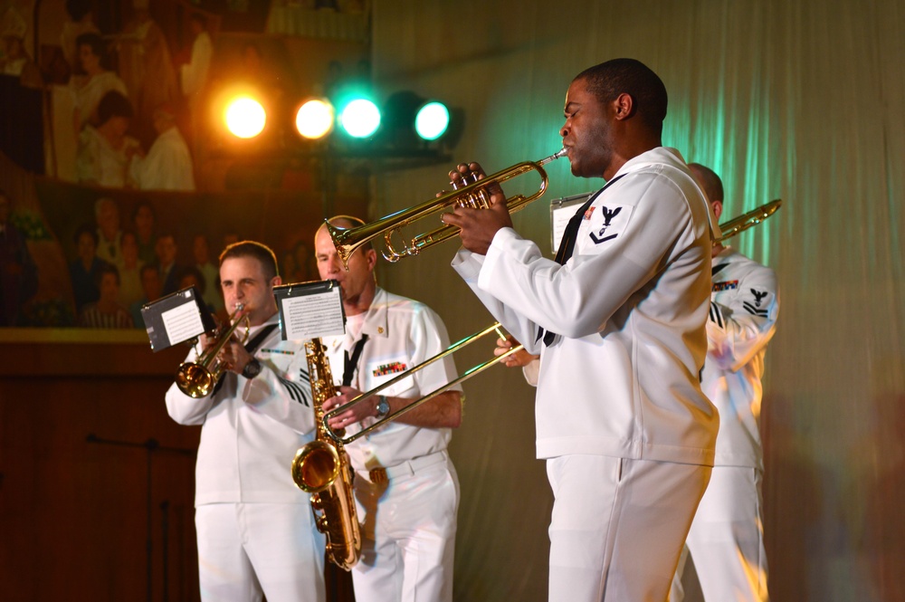 US 7th Fleet Band visit