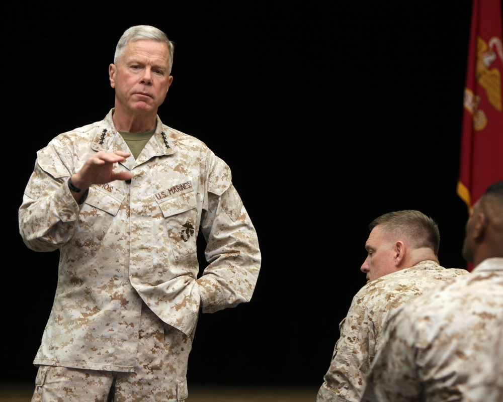 Marine Corps commandant in Bahrain