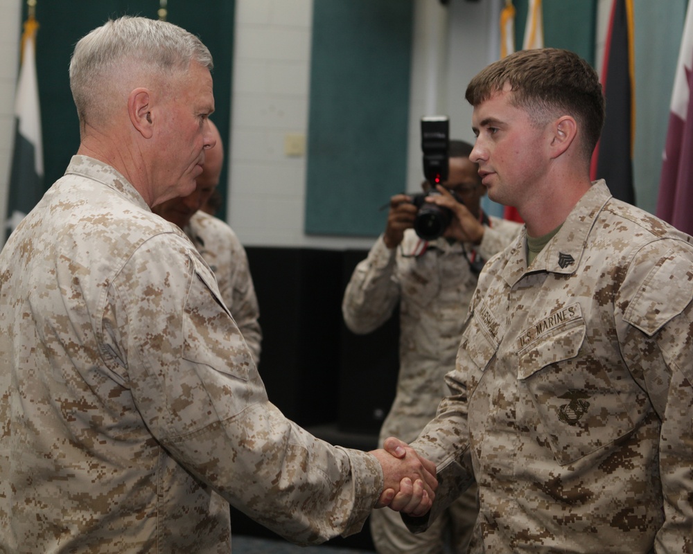 Marine Corps commandant in Bahrain