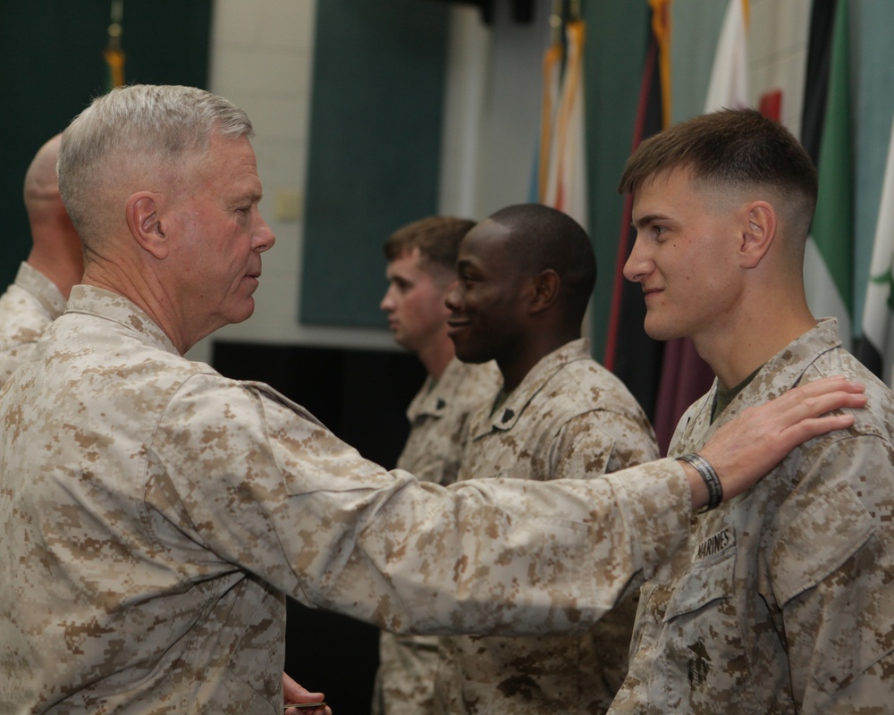 Marine Corps commandant in Bahrain