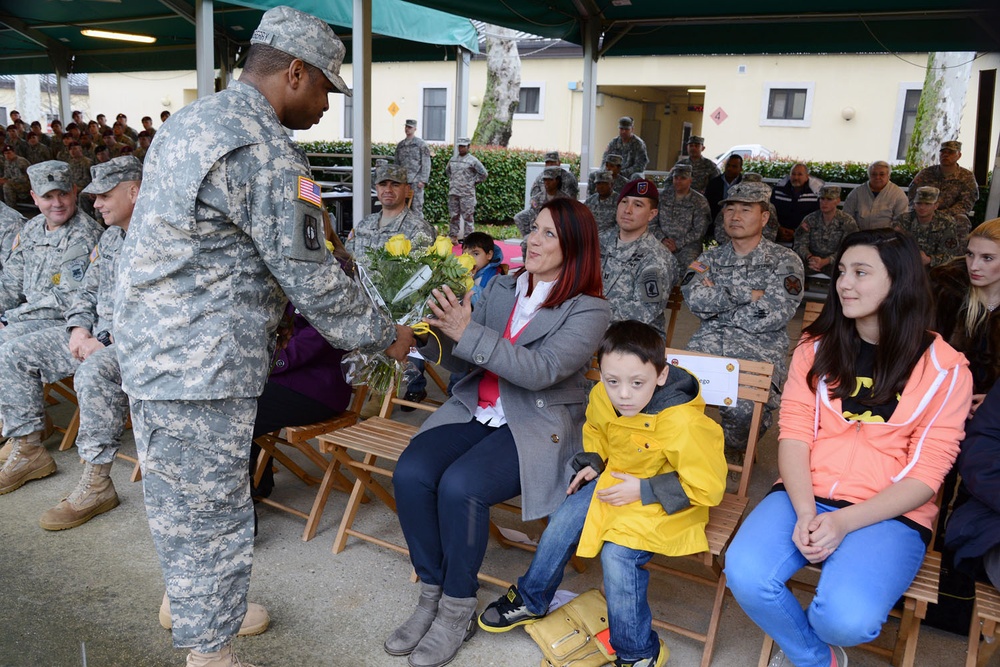 Change of responsibililty ceremony HHC USAG Vicenza