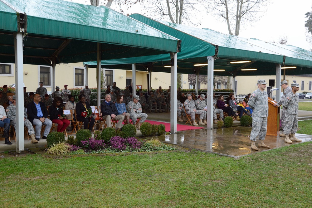 Change of responsibility ceremony HHC USAG Vicenza