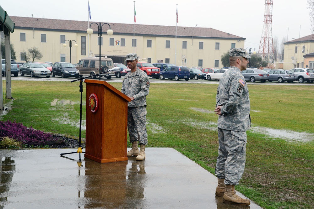 Change of responsibility ceremony HHC USAG Vicenza