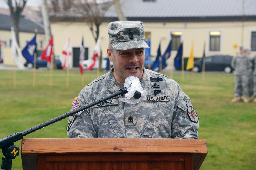 Change of responsibility ceremony HHC USAG Vicenza