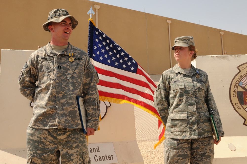 Soldier, airman receive cross-service awards