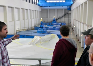 Corps hosts University of Tennessee Martin STEM students at Lake Barkley