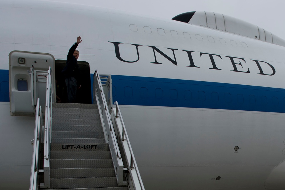 US Secretary of Defense visits Ramstein Air Base