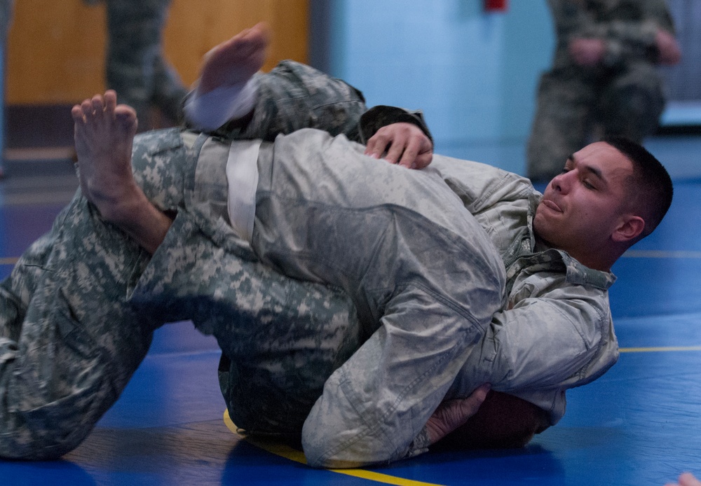 Soldiers compete at 372nd Engineer Brigade's Best Warrior Competition