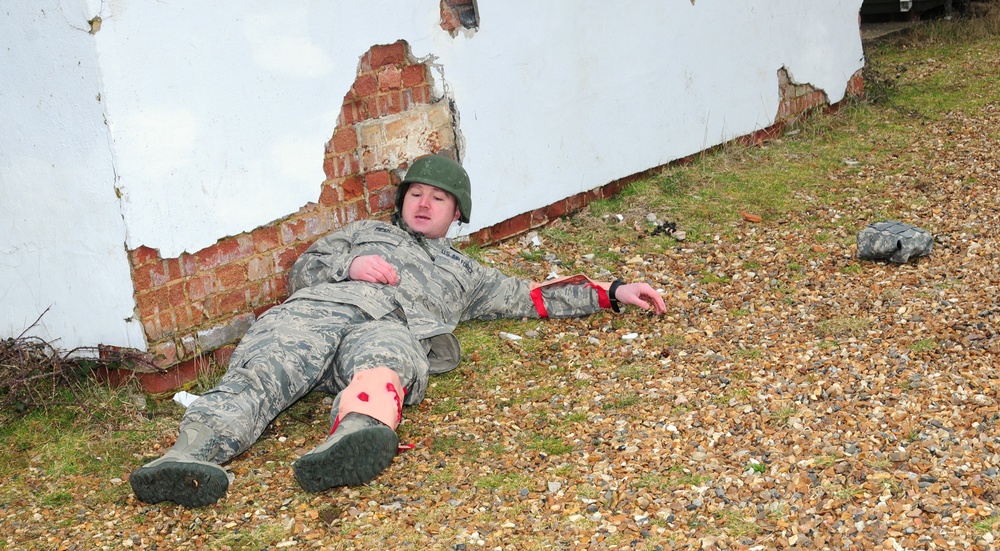 352nd SOSS shares medical knowledge with British Army