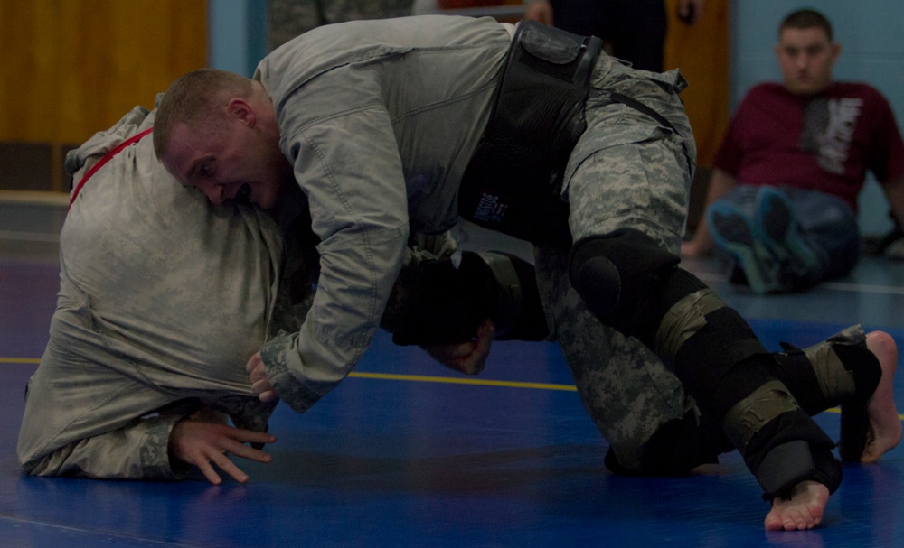 Staff Sgt. Maybury wins Combatives in Best Warrior Competition