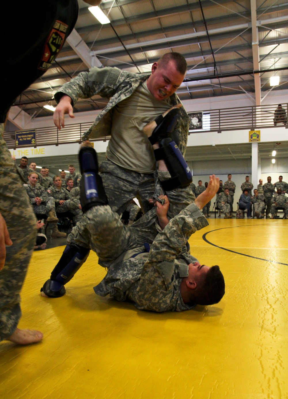 Thunderbolt soldiers battle on the mat