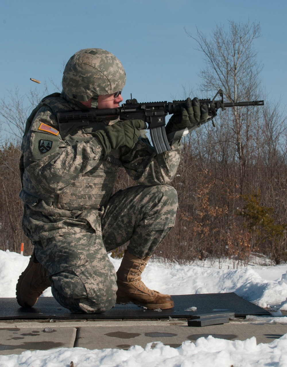 Soldiers compete at 372nd Engineer Brigade's Best Warrior Competition