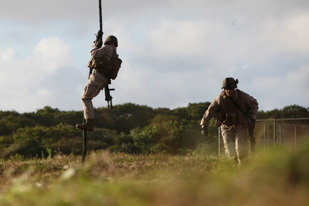 Marines Fast Rope During Guahan Shield