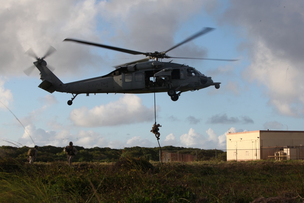 Marines Fast Rope During Guahan Shield