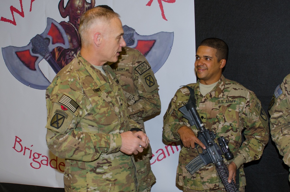 IJC commander visits CFT Warrior