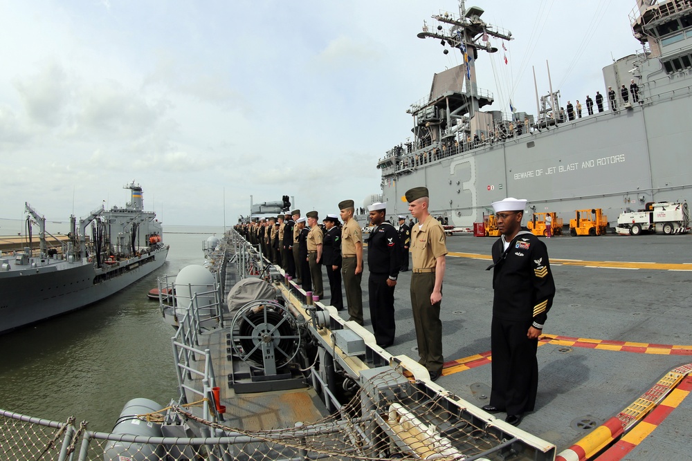 USS Kearsarge deploys