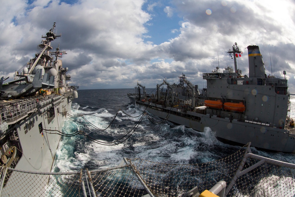 USS Kearsarge replenishment