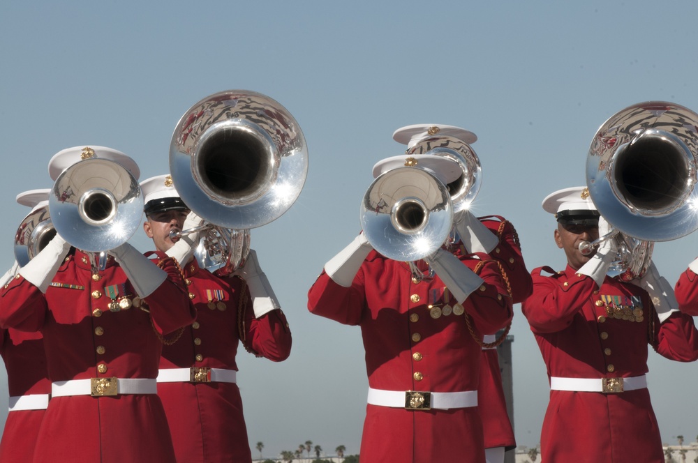 'The Commandant's Own' Shows Off Music, Precision at Air Show