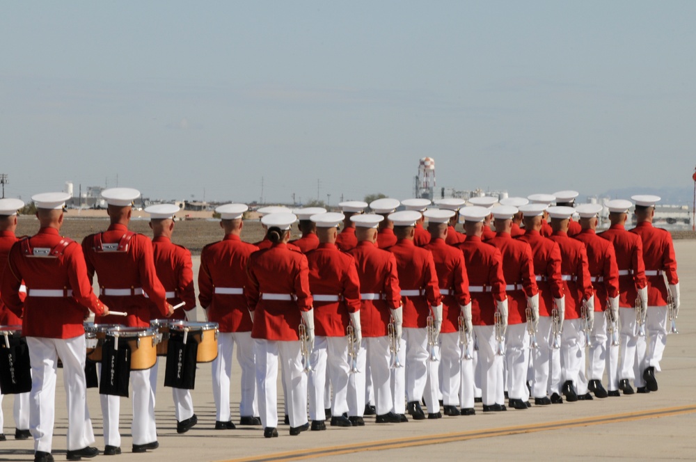 'The Commandant’s Own' Shows Off Music, Precision at Air Show