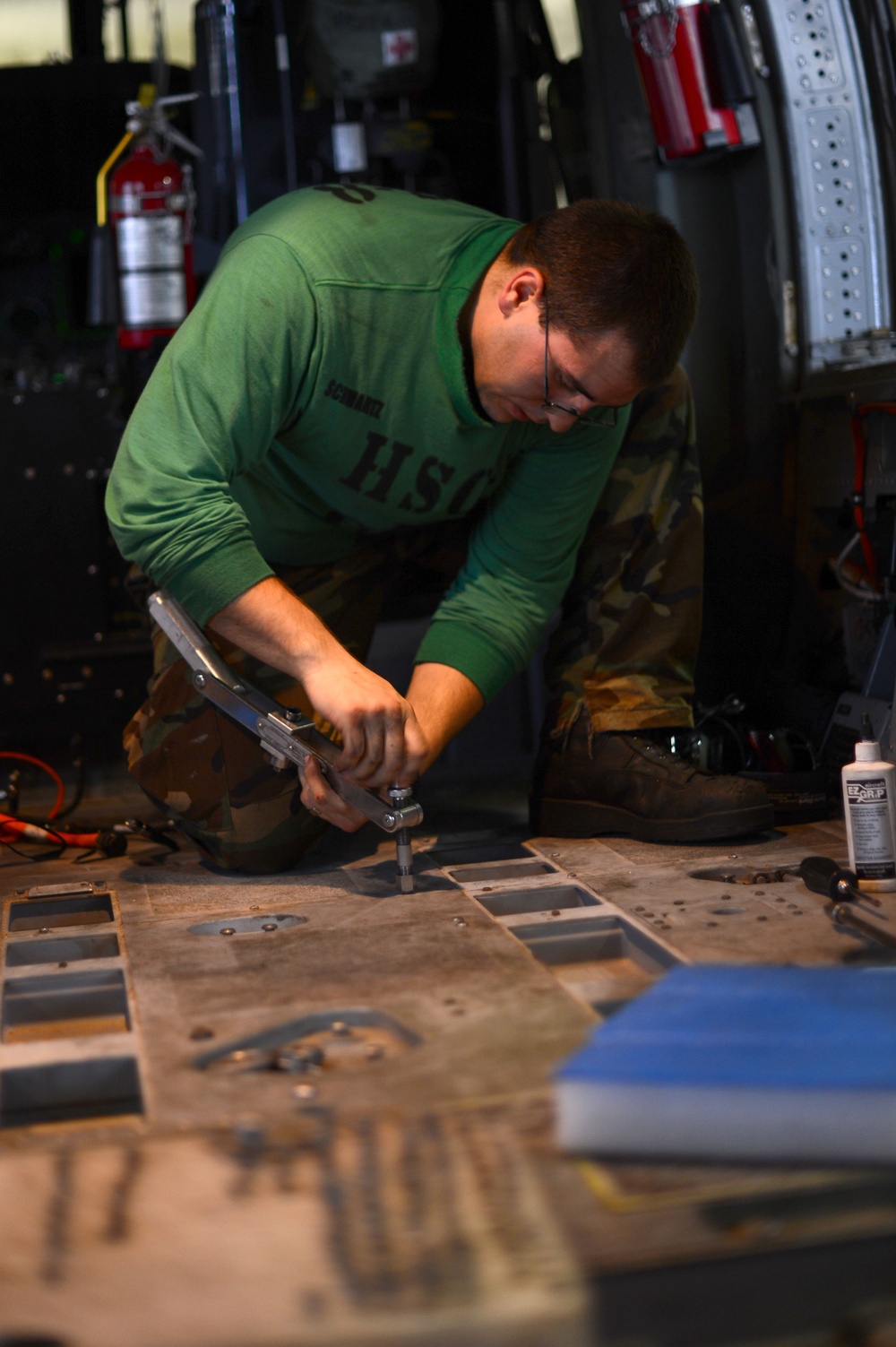 USS John C. Stennis aircraft maintenance