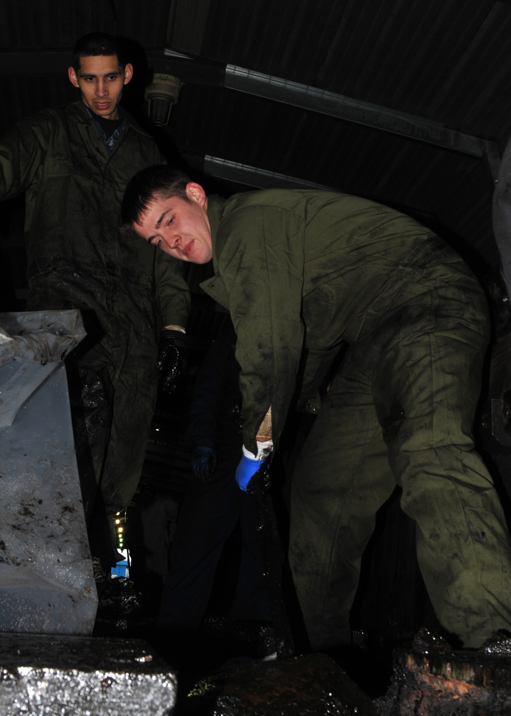 USS Abraham Lincoln maintenance
