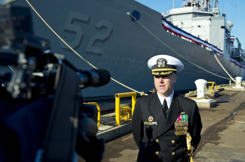 USS Carr decommissioning