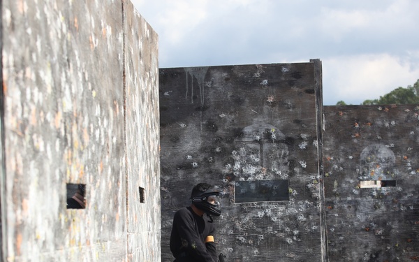 OAR teaches Marines through paintball