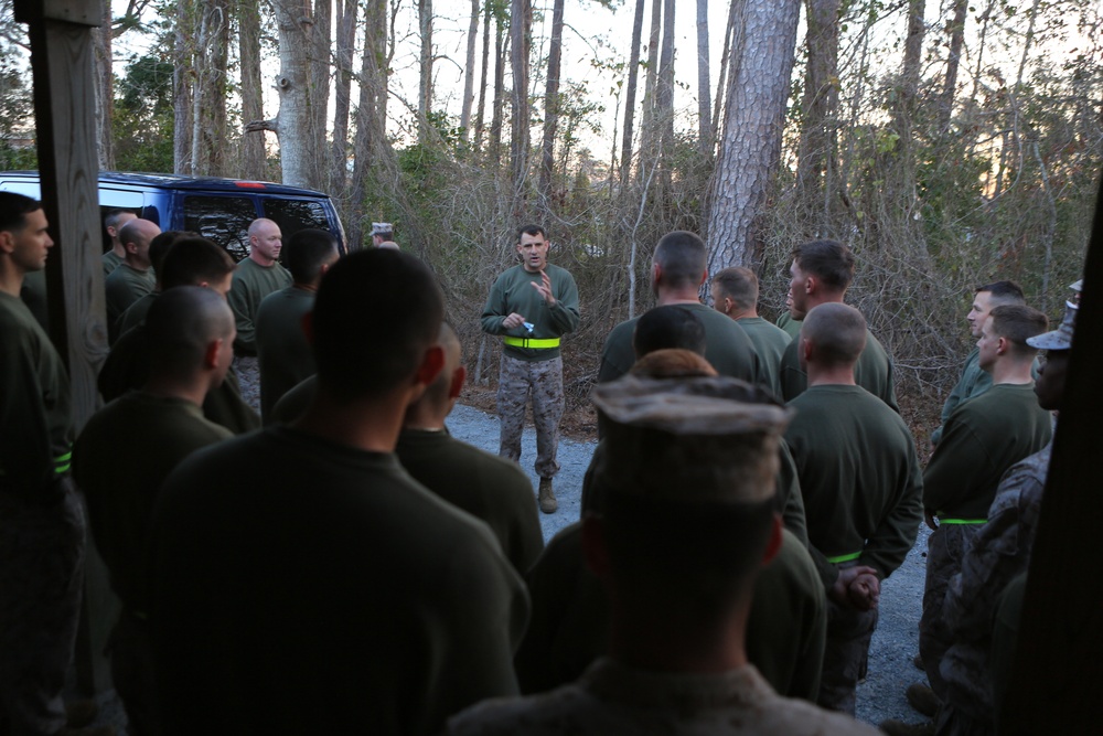 24th MEU &quot;runs, shoots, and runs&quot; for unit PT