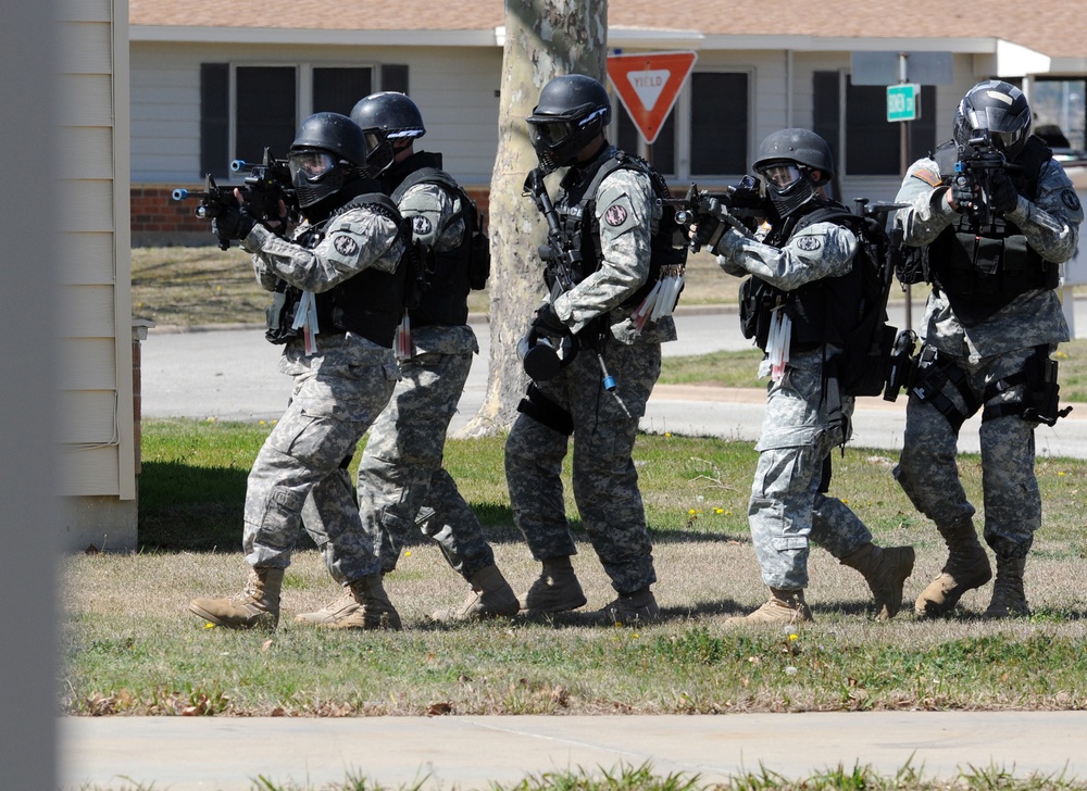 Fort Hood housing provides new venue for MP SWAT team