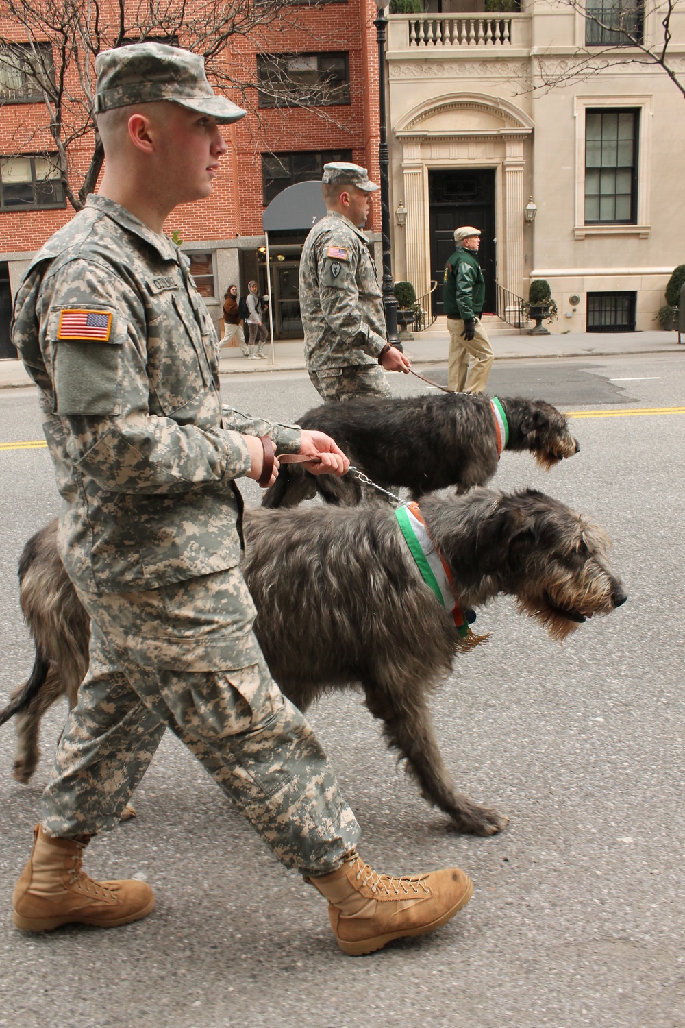 Tradition lives on as Fighting 69th troops lead St. Patrick's Day Parade for 162nd time