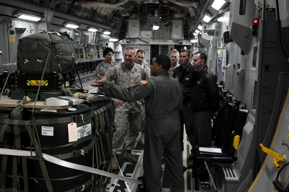 Senior enlisted advisor to the chairman of the Joint Chiefs visits JBLM