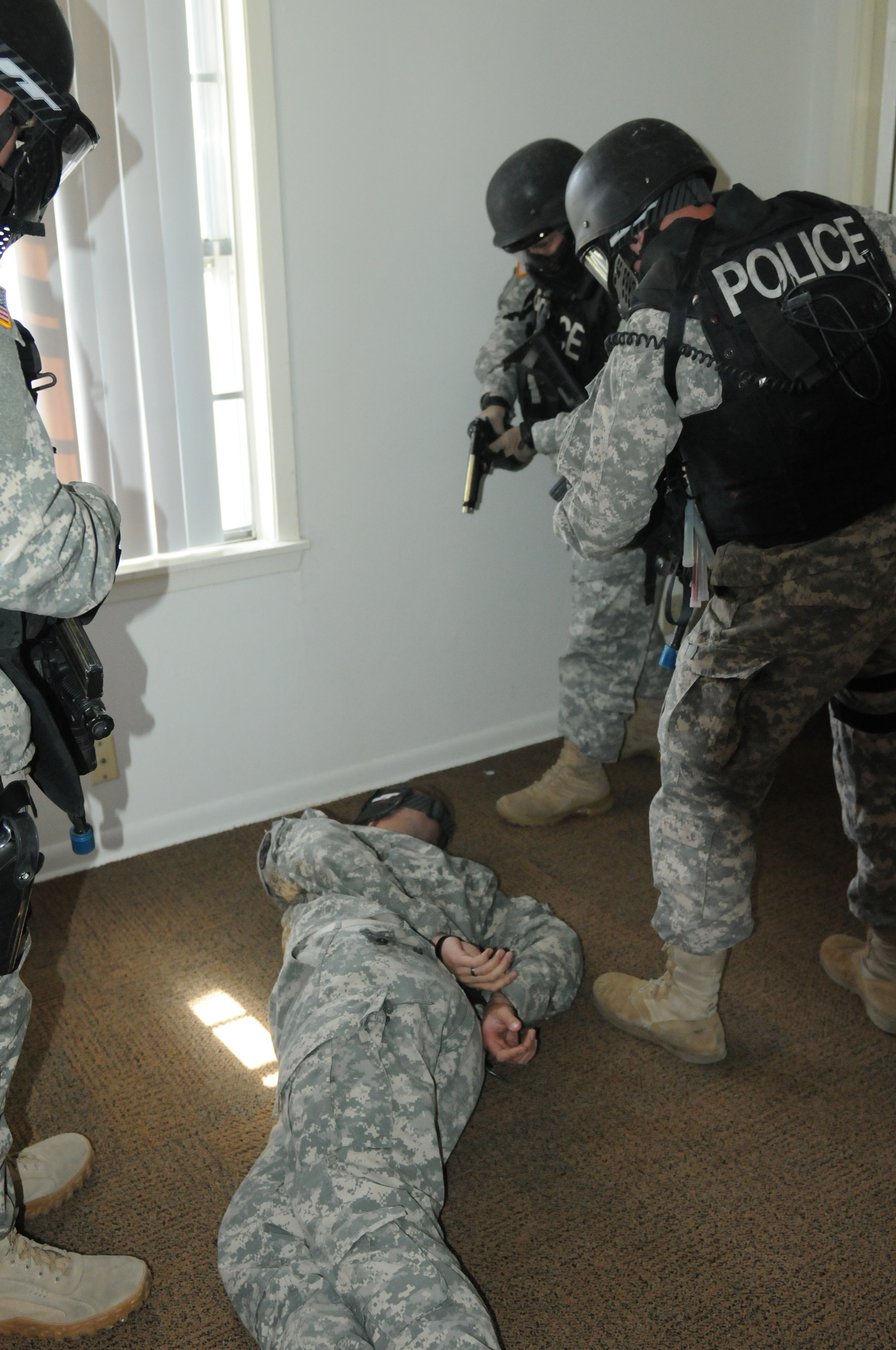 DVIDS - News - Fort Hood housing provides new venue for MP SWAT team