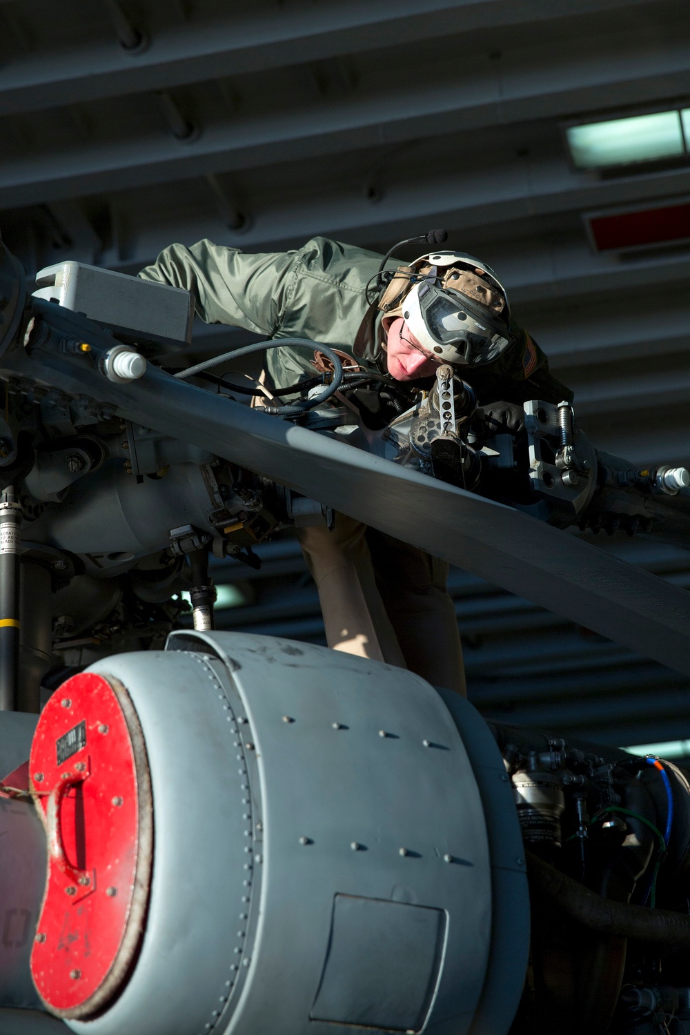 Inspecting a rotor blade