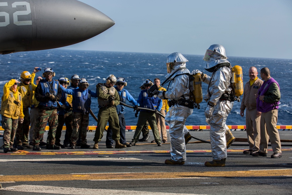 Sailors practice firefighting techniques