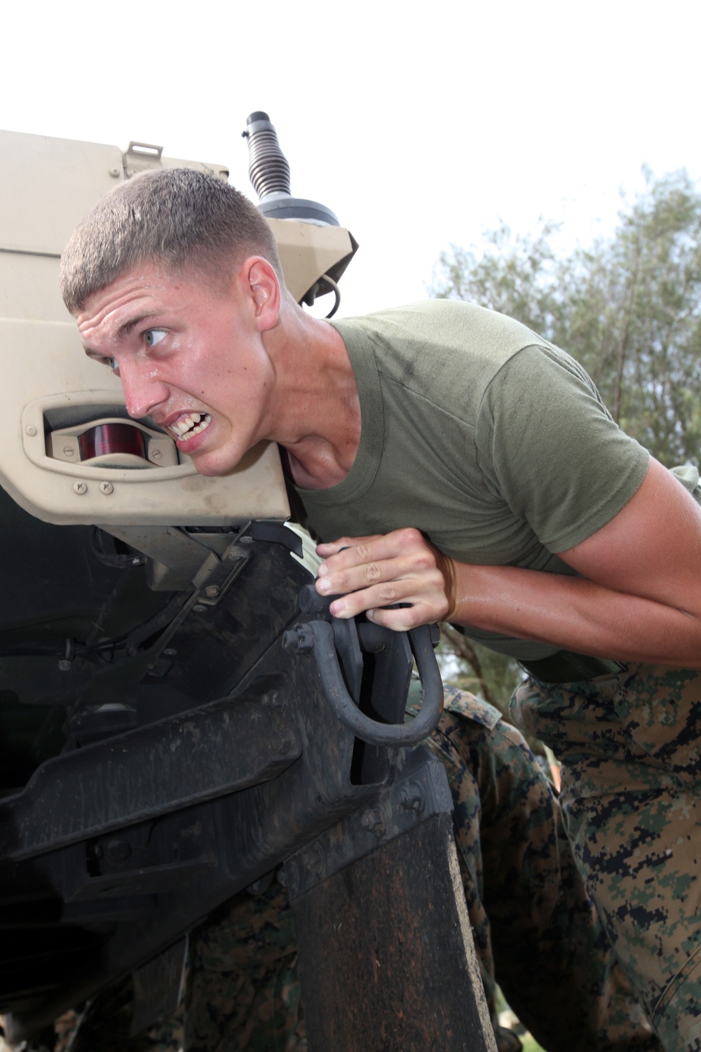 Marines Fast Rope During Exercise Guahan Shield