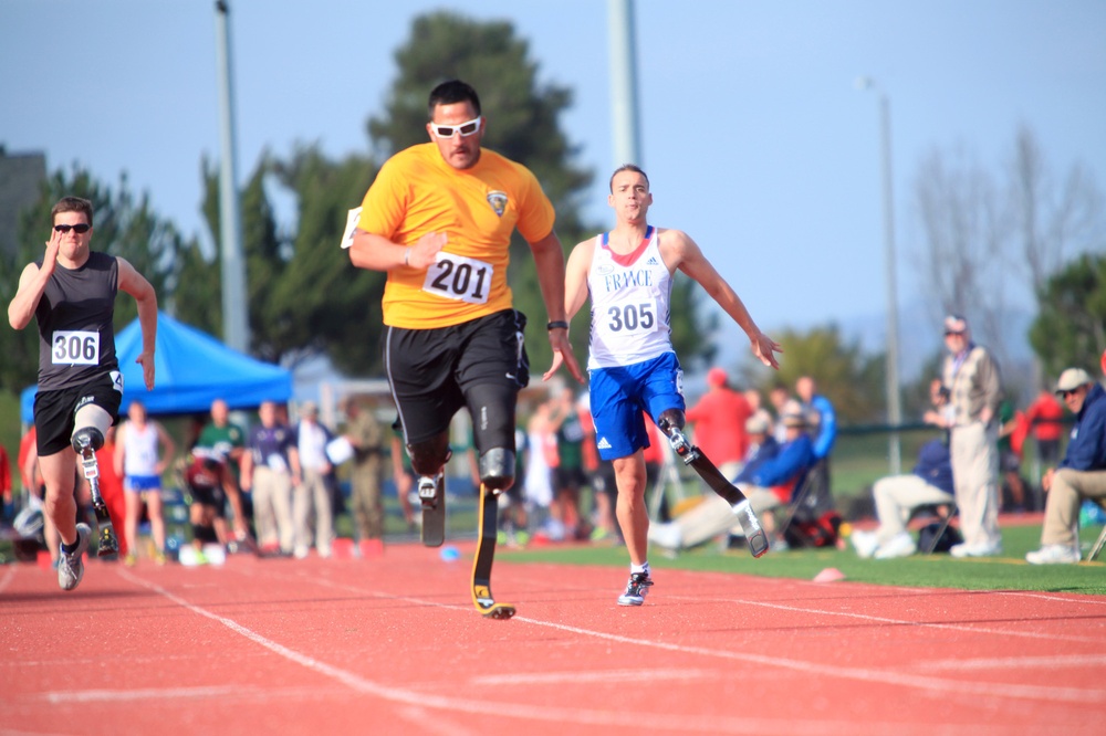 2013 Marine Corps Trials takes on track &amp; field