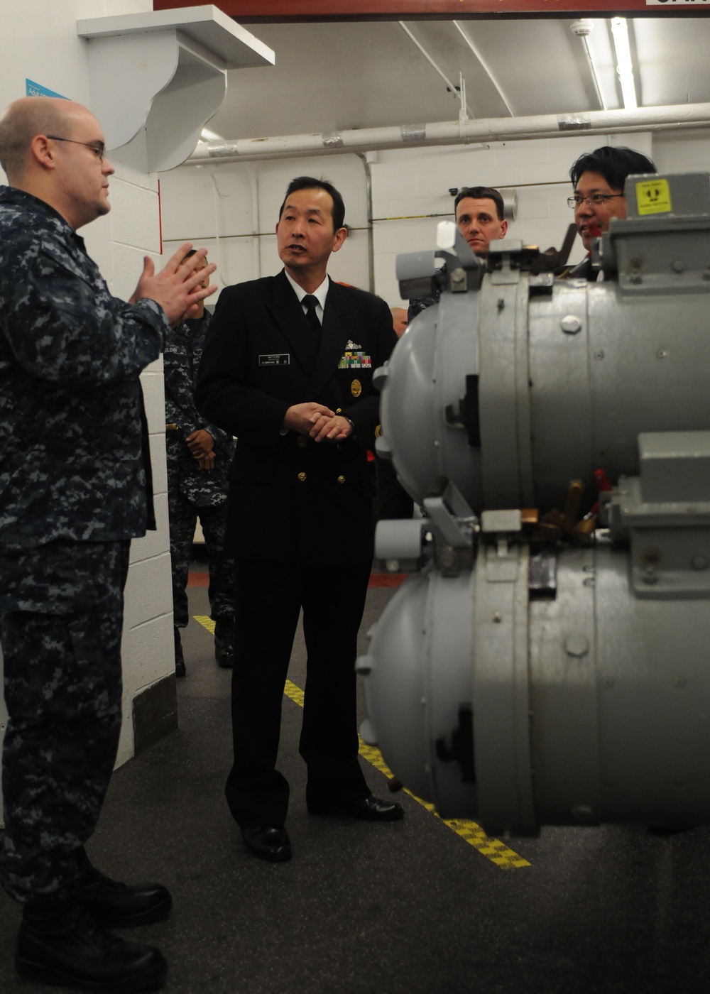 JMSDF officers tour naval facilities