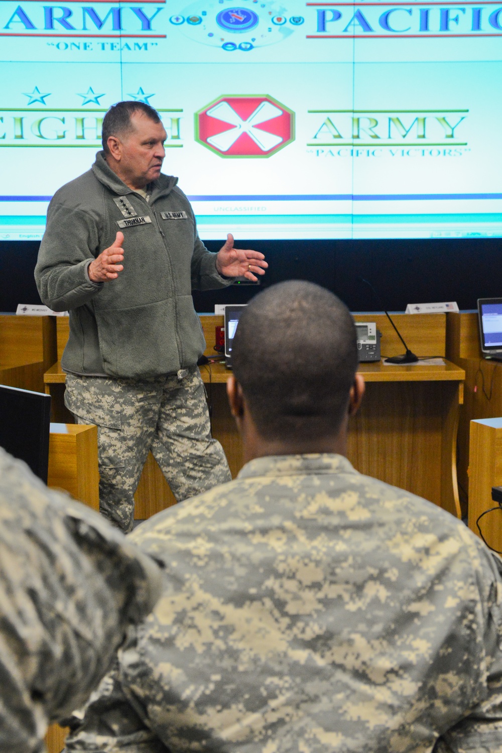 USFK/UNC/CFC commander visits ASCC(FWD)