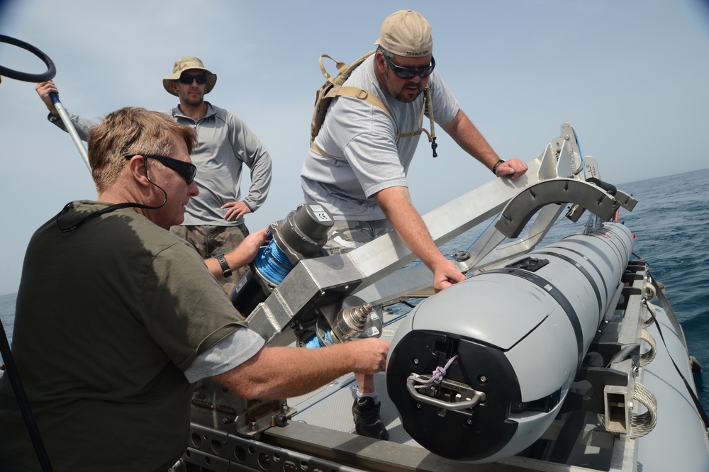 CTG 56.1 conducts UUV operations