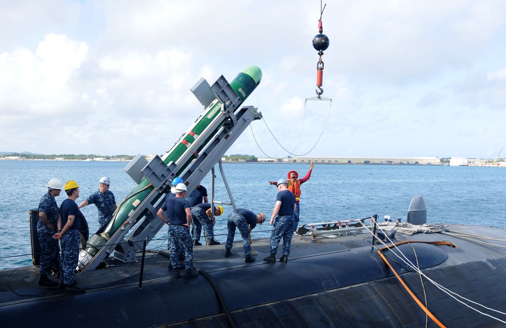 USS Oklahoma City torpedo offload