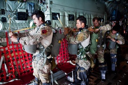 Marines, soldiers conduct static-line airborne training