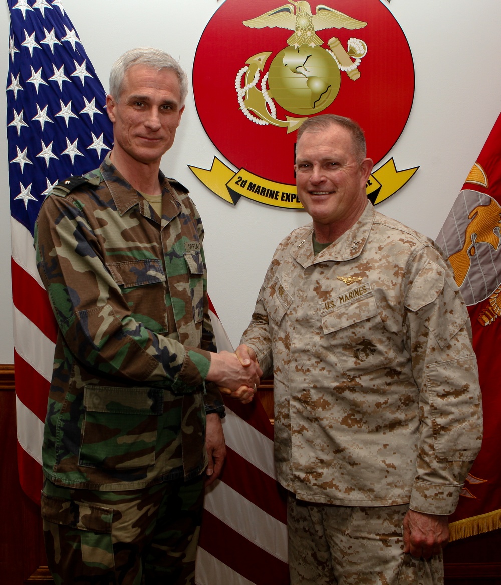 Royal Netherlands Marine Corps Commandant visits II MEF