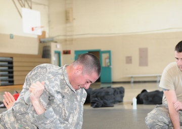 561st MP Company conduct level II combatives training